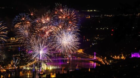 Minden eddiginél látványosabb lesz az idei tűzijáték a fővárosban