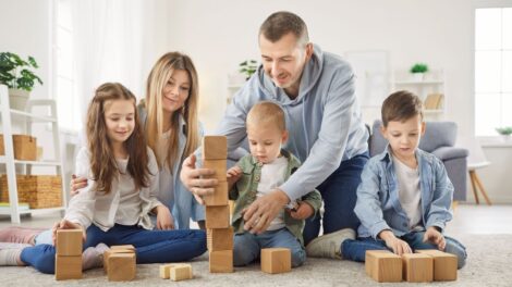 A magyar kisgyermekes családok idén átlagosan 88 ezer forintot költenének ajándékra