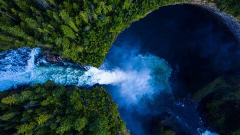 Ez a világ legnagyobb vízesése: 3,5 kilométer magas, és víz alatt van