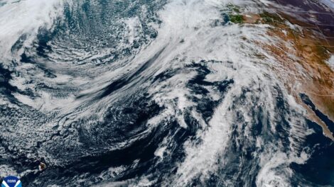 Halálos áldozatai is vannak a Kaliforniát elért viharzónának