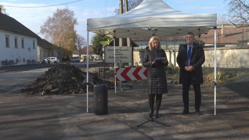 img_Tallyan_ut-__es_vizvezetek_halozatot_ujitanak_fel