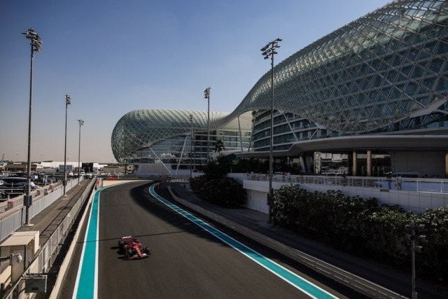 img_Abu-Dzabi_Nagydij__eldol_a_2025-os_F1-es_vb-cim