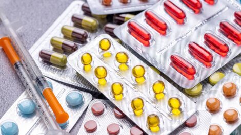 Új uniós szabályokkal próbálják megelőzni a gyógyszerhiányt