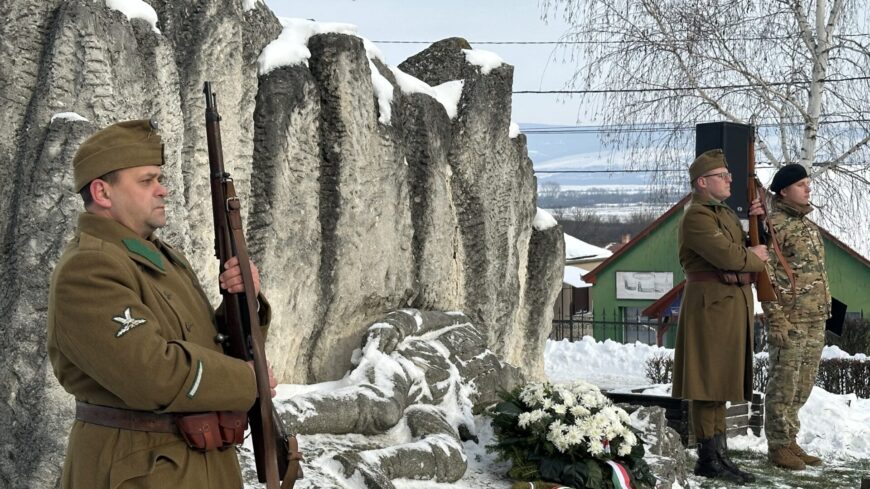 img_A_Don-kanyarban_harcolt_masodik_magyar_hadseregre_emlekeztek_Satoraljaujhelyen