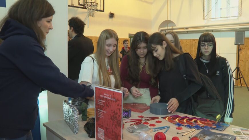 img_Kihelyezett_nyilt_napot_tartott_a_Miskolci_Egyetem_Satoraljaujhelyben