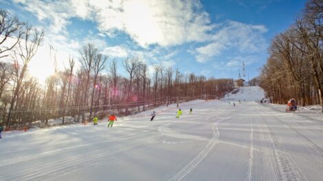 Közel ezer síelő csúszott a Magas ? hegyen a hétvégén