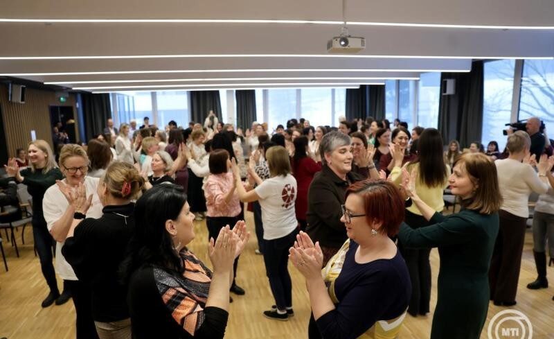 img_Zajlik_a_Karpat-medencei_ovopedagogusok_es_tanitok_talalkozoja_Satoraljaujhelyen