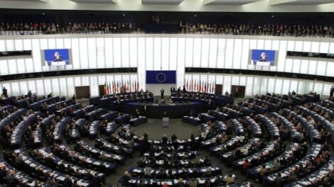 Az Európai Parlament jóváhagyta a 90 milliárd eurós hitelcsomagot Ukrajnának