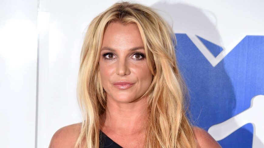 img_Britney_Spears_eladta_a_zenei_jogait