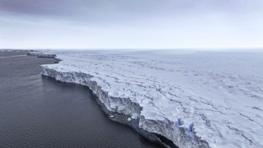 img_Nyolc_honapig_uszott_a_jeg_alatt_egy_merulo_robotjarmu