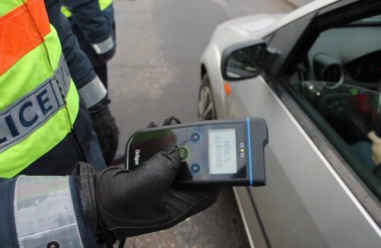 img_ROADPOL_akcio_Satoraljaujhelyen__ittas_vezetot_nem_szurtek_ki__de_hibas_jarmuveket_talaltak