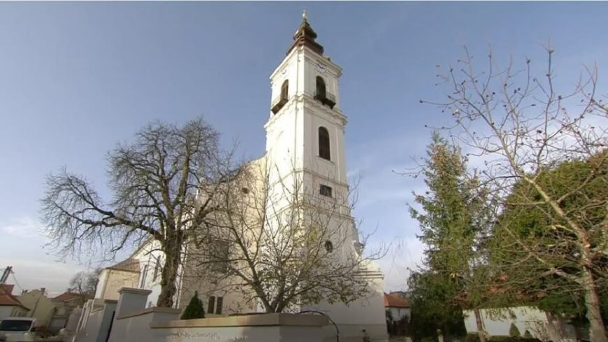 img_A_sarospataki_reformatus_templom_alapkovenek_250__evforduloja