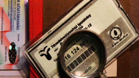 Csalók élnek vissza a Nemzeti Egészségbiztosítási Alapkezelő nevével