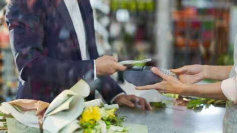 Indulnak a nőnapi ellenőrzések