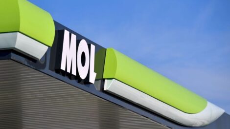 Informatikai átállás miatt korlátozások jönnek a Molnál