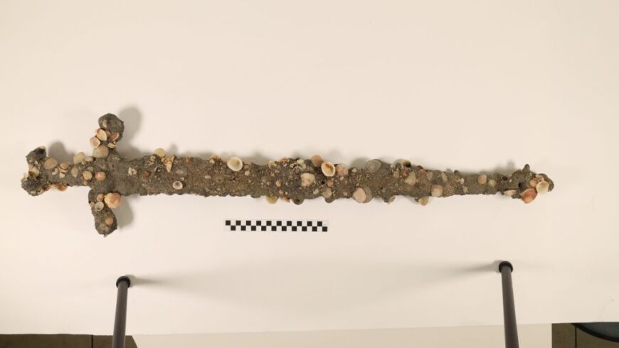 img_Keresztes_lovag_kardjat_talaltak_meg_a_Foldkozi-tengerben