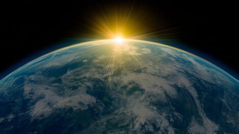 Ritka csillagászati jelenség várja az égbolt szerelmeseit március 20-án