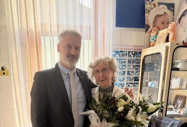 img_Szent-__Gyorgyi_Albert_Orvosi_dijas_lett_Dr__Kantor_Iren_sarospataki_gyermekgyogyasz