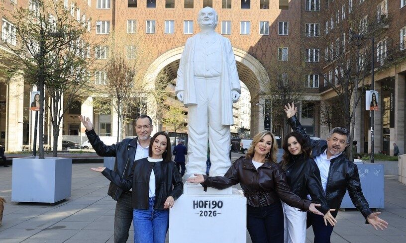 img_Szobrot_allitott_Hofinak_a_Cotton_Club_Singers