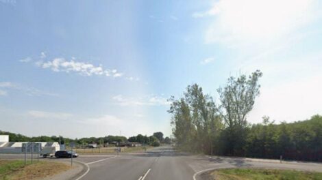 Új körforgalom építését készítik elő a 4-es főúton