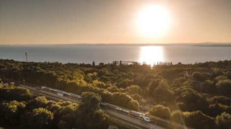 Már május 1-jétől életbe lép az előszezoni menetrend a MÁV-nál