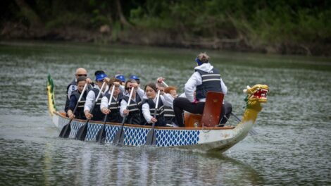 Sárkányhajó-verseny Sárospatakon a Bodrogon
