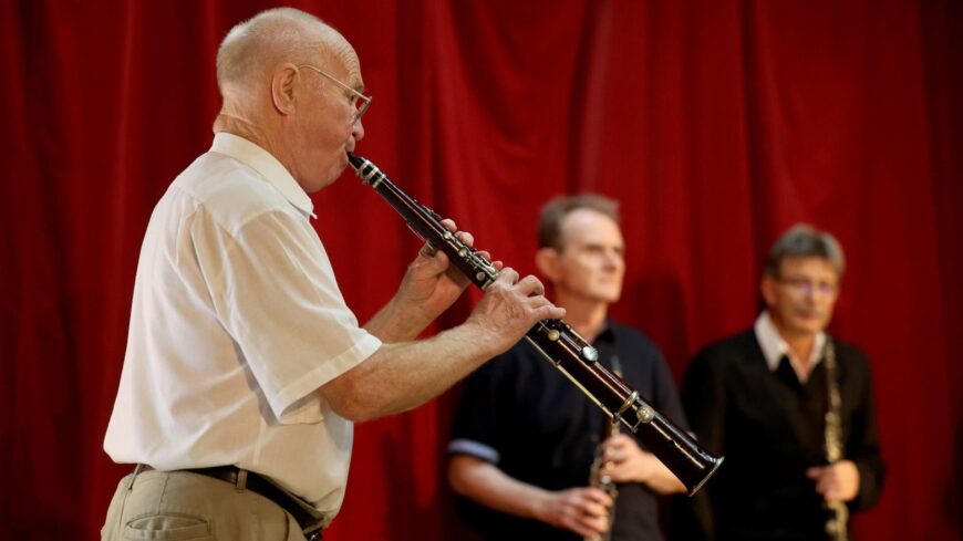 img_Sarospatakon_rendezik_meg_az_elso_Karpat-medencei_Tarogatoversenyt