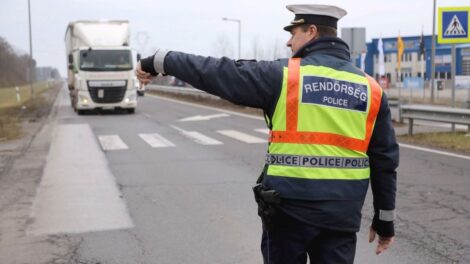 Április 11-től jelentősen szigorodtak a tranzitforgalomra vonatkozó szabályok Magyarországon