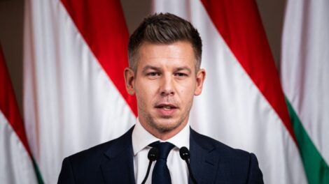 Magyar Péter kijelentette: erősítik a párbeszédet a tudományos élettel