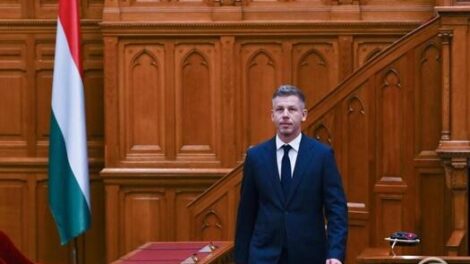 Megválasztották miniszterelnöknek Magyar Pétert