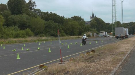 Vezetéstechnikai képzés indult motorosoknak, Sátoraljaújhelyen