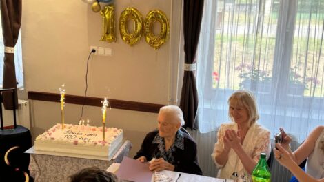 100. születésnapja alkalmából köszöntötték Danyi Istvánnét, Bózsva legidősebb lakóját