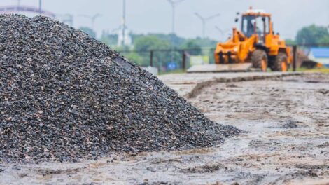 3 milliárdos alap az azbeszttel szennyezett utak mentesítésére