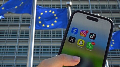 Az EU szigorúbb tényellenőrzést vár a közösségi platformoktól