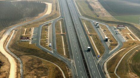 Büntetőfeljelentést tett a minisztérium az M6-os autópálya-koncesszió miatt