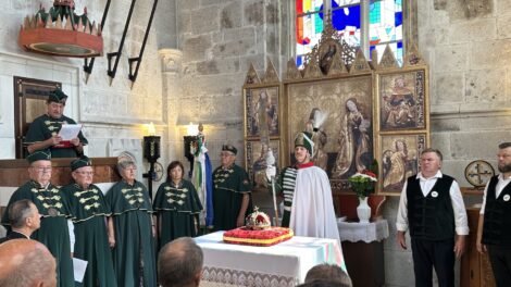 Füzéren kezdetét vette a Szent Korona-emlékév