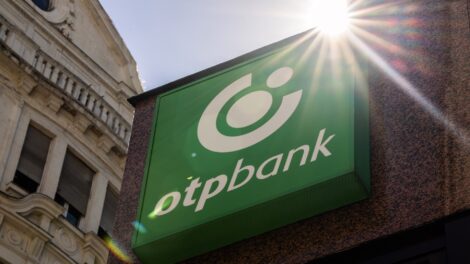 Év végéig dönthet az OTP az oroszországi kivonulásról