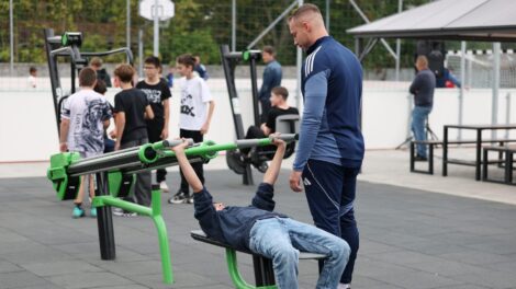 Új sportpark és fedett műfüves csarnok épült Kisvárdán
