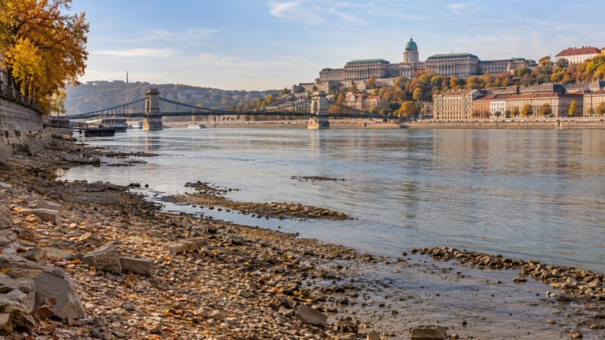 img_Rekordalacsony_vizallast_mertek_a_Dunan_Budapestnel